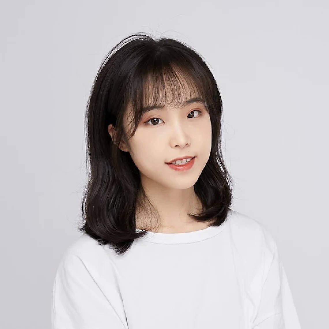 profile of Yining Cao
